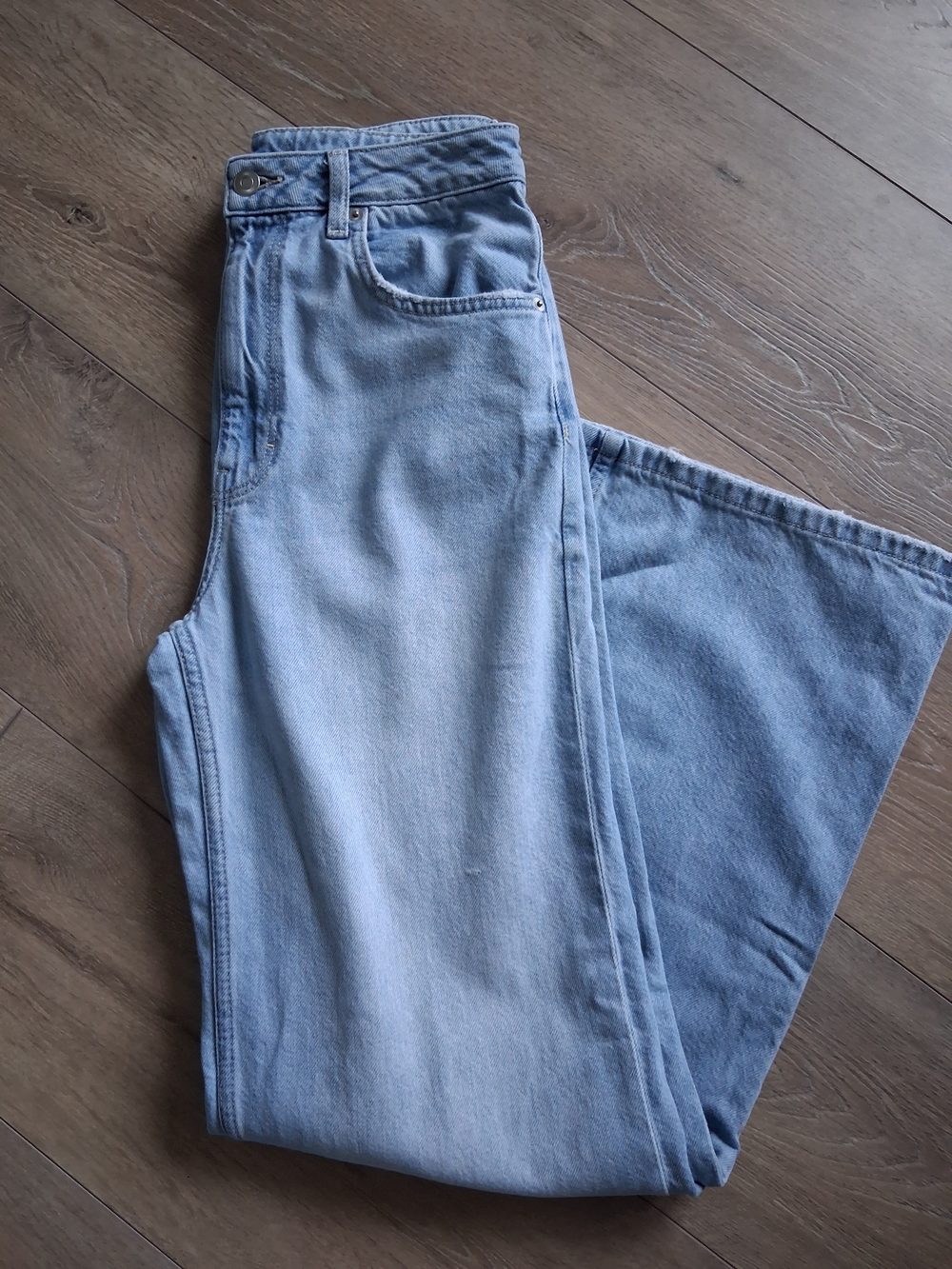 H&m Light Blue Women’s High-Waist Straight Jeans